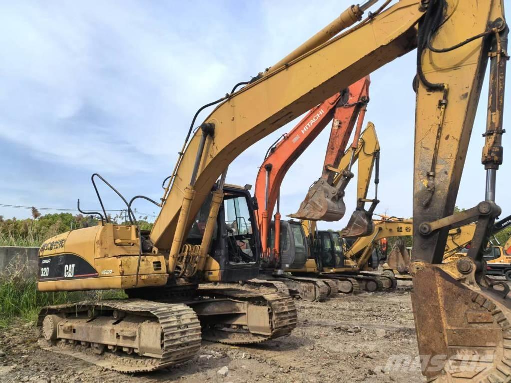 CAT 320 C L حفارات زحافة
