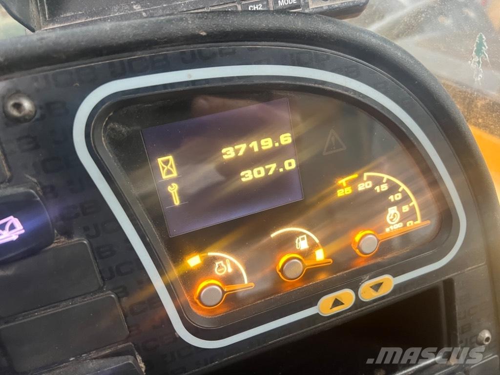 JCB 535-140 مناولات متداخلة