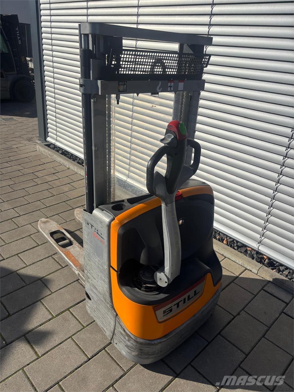 Still EXV12 شاحنات مناولة ذاتية الدفع