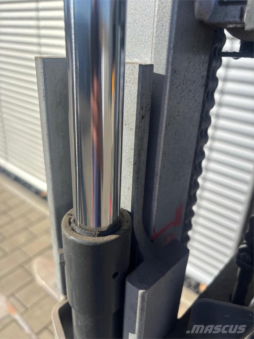 Still EXV12 شاحنات مناولة ذاتية الدفع