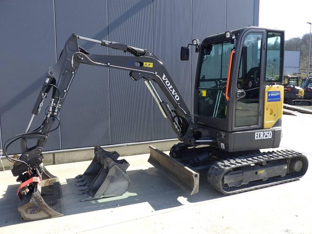Volvo ECR 25 D حفارات صغيرة أقل من 7 طن (حفارات صغيرة)