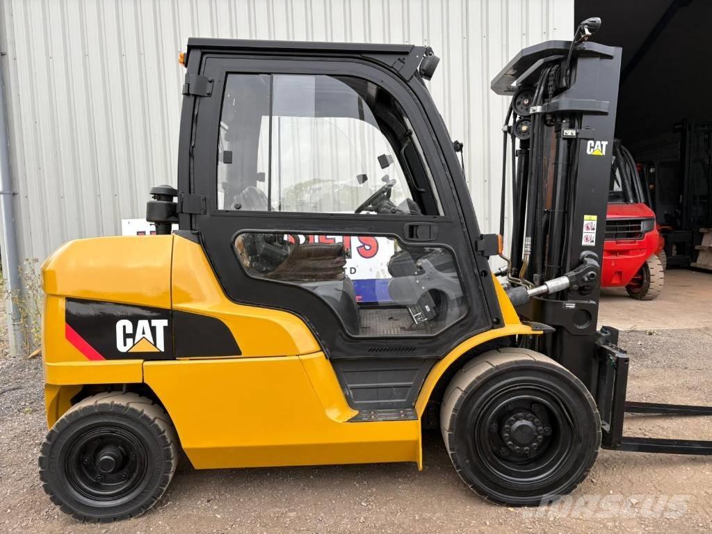 CAT DP45NT شاحنات الديزل