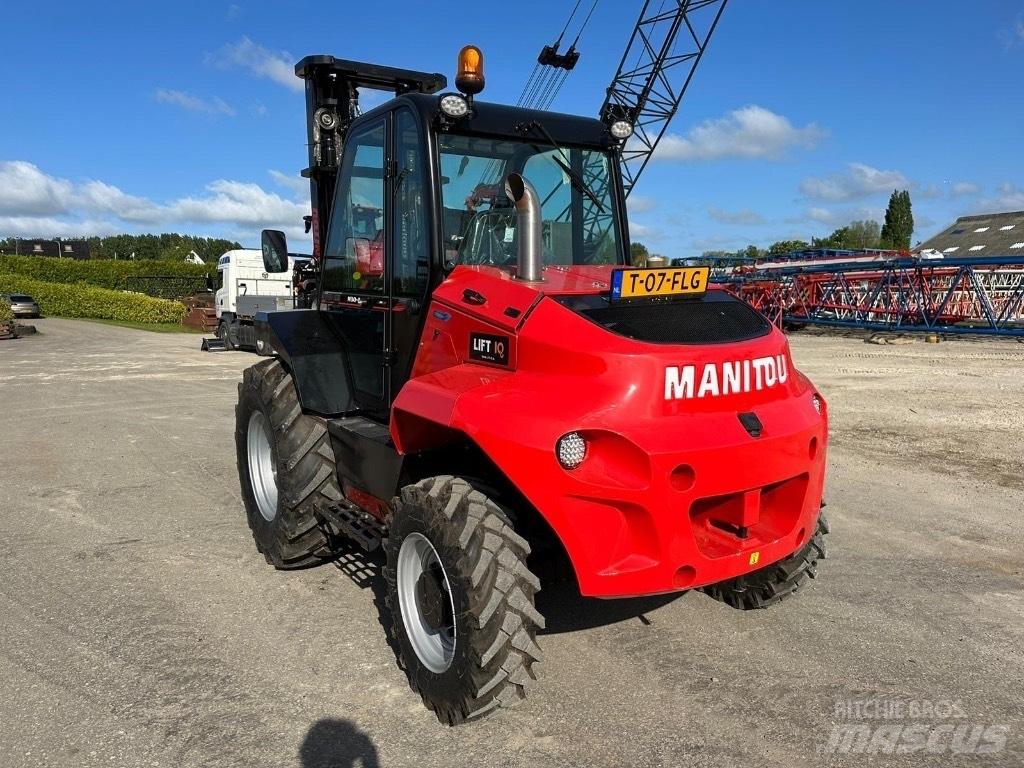 Manitou M 30.4 شاحنات الطرق الوعرة