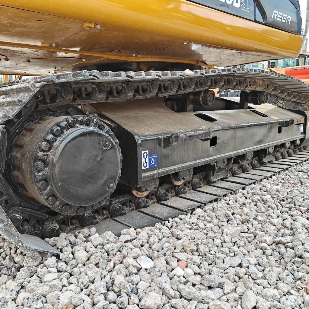 CAT 325 D L حفارات زحافة