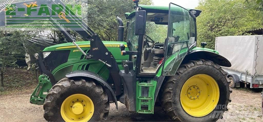 John Deere 6130R الجرارات