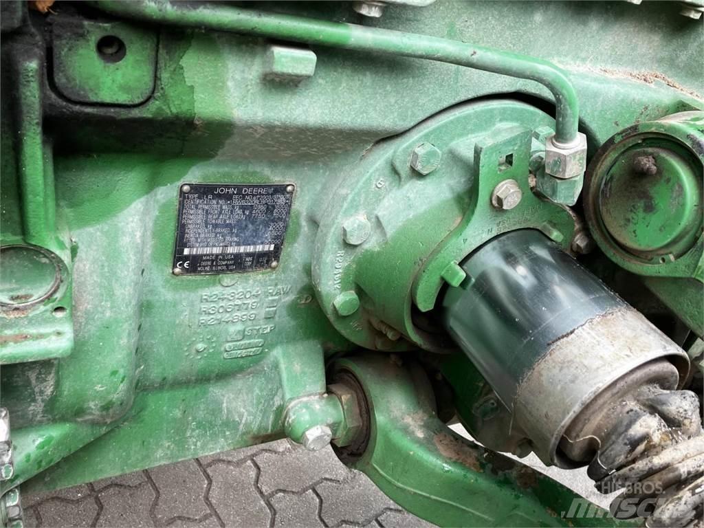 John Deere 8320R الجرارات