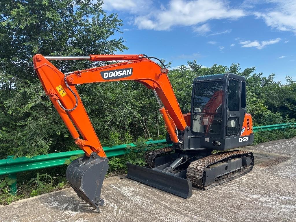 Doosan DH 55 حفارات صغيرة أقل من 7 طن (حفارات صغيرة)
