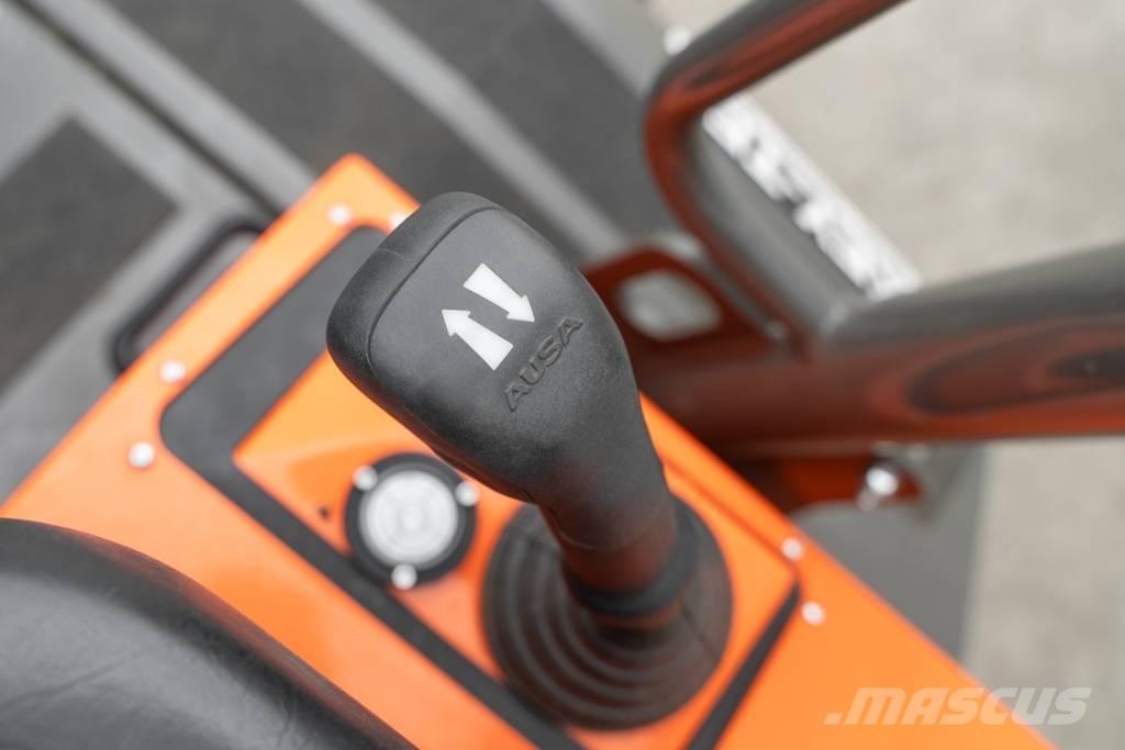 Ausa D 301 AHG عربات نقل قلابة للمواقع