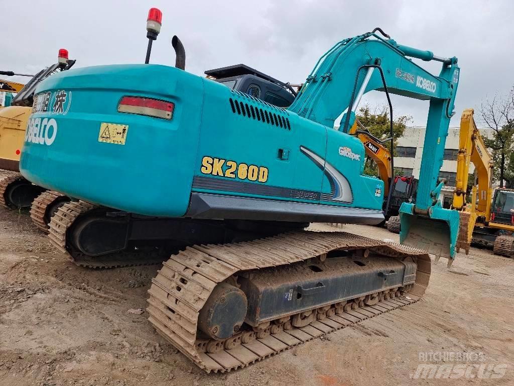 Kobelco SK 260 LC حفارات زحافة