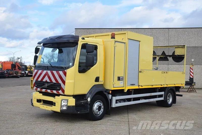 Volvo FL 250 شاحنات مسطحة/مفصلية الجوانب