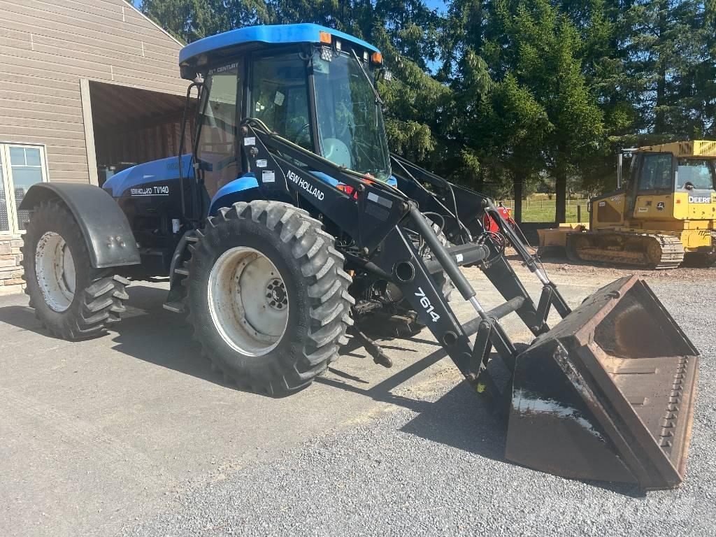 New Holland TV 140 الجرارات