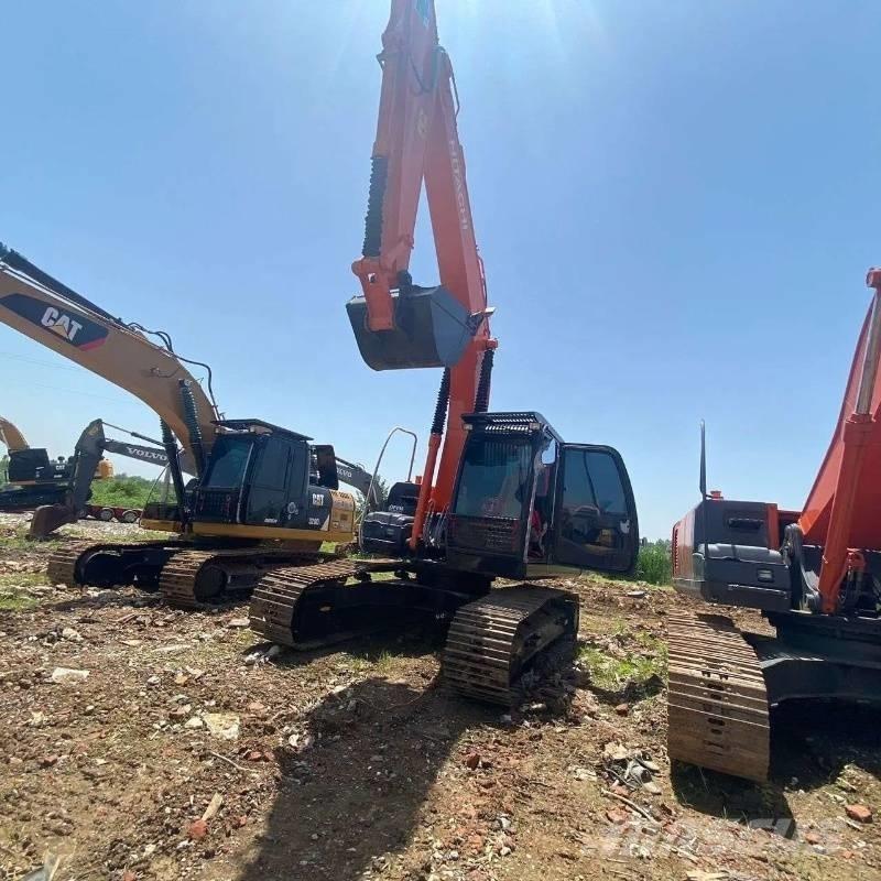 Hitachi ZX 210 حفارات زحافة