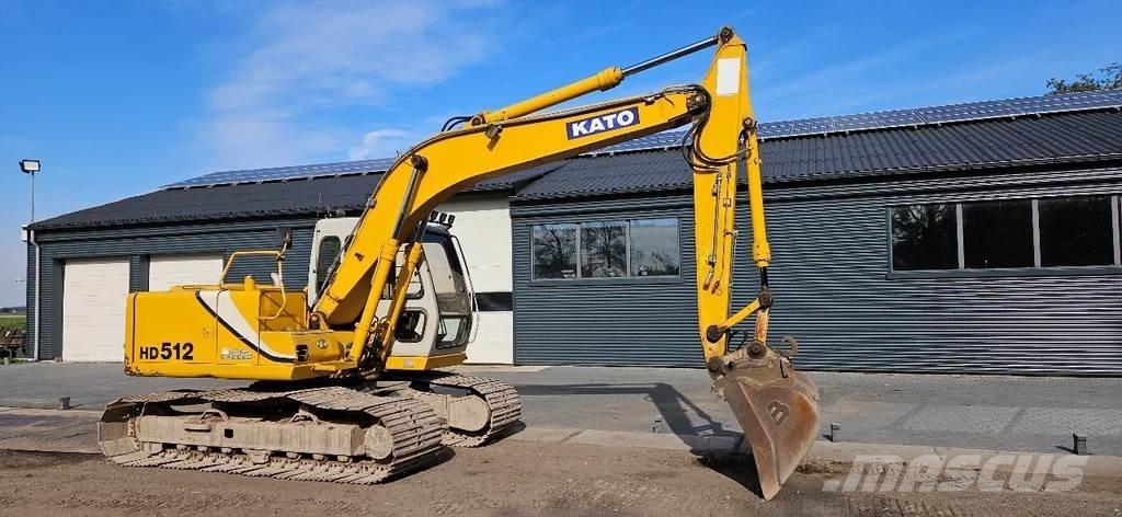 Kato HD512 E حفارات زحافة