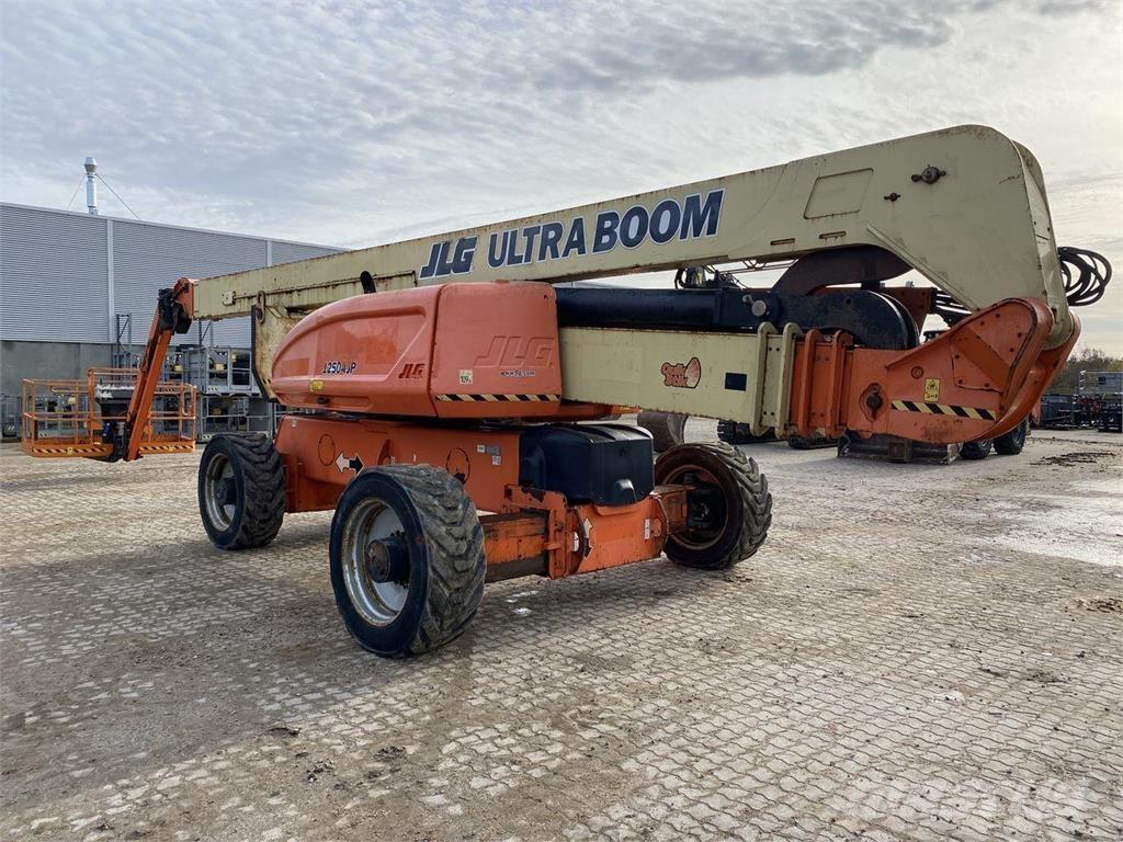 JLG 1250AJP رافعات سلة مفصلية