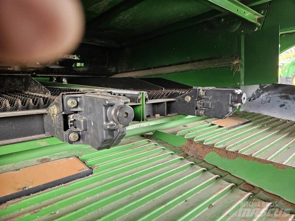 John Deere T560I حصادات