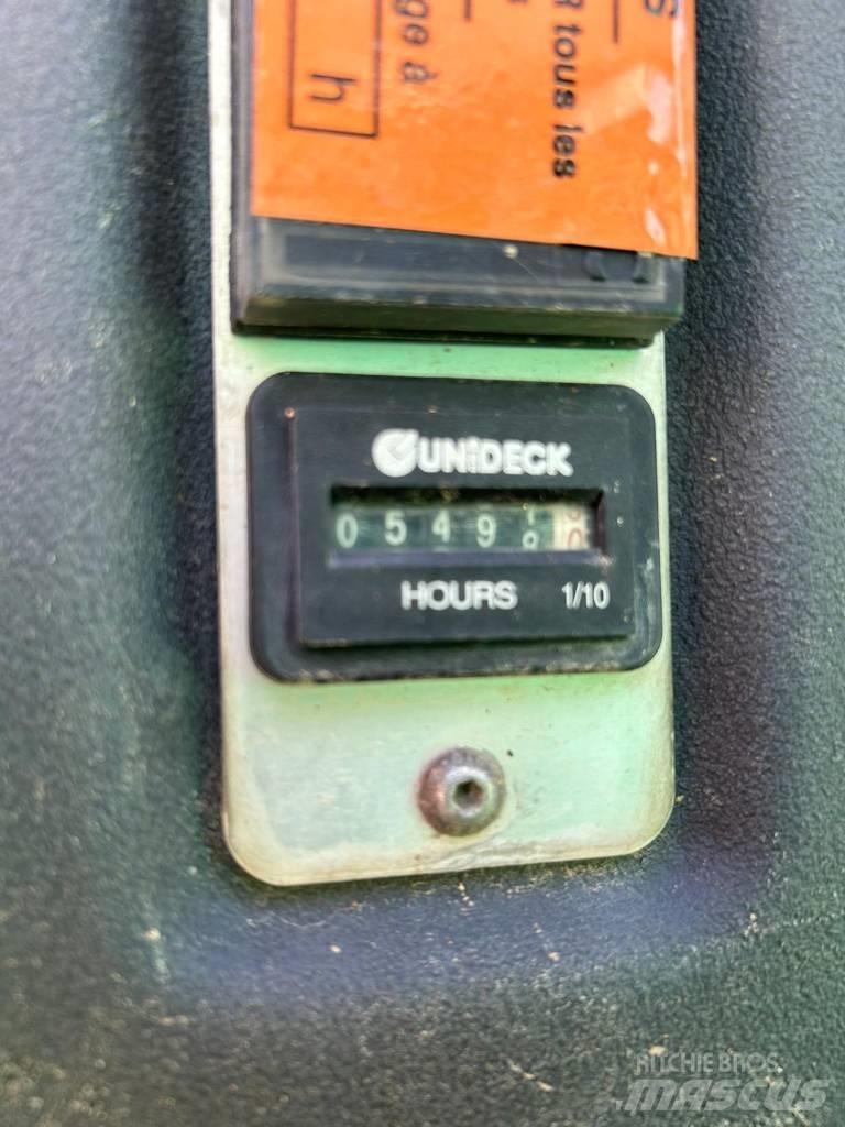 Ausa D 600 APG عربات نقل قلابة للمواقع