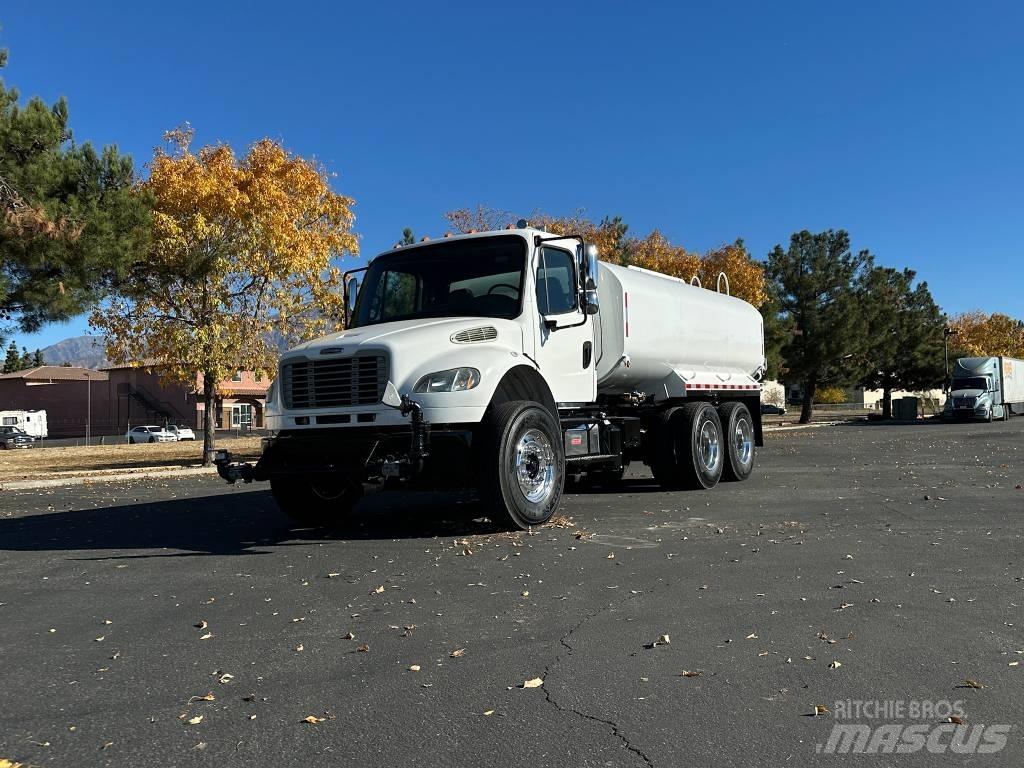 Freightliner M2 صهاريج مياه