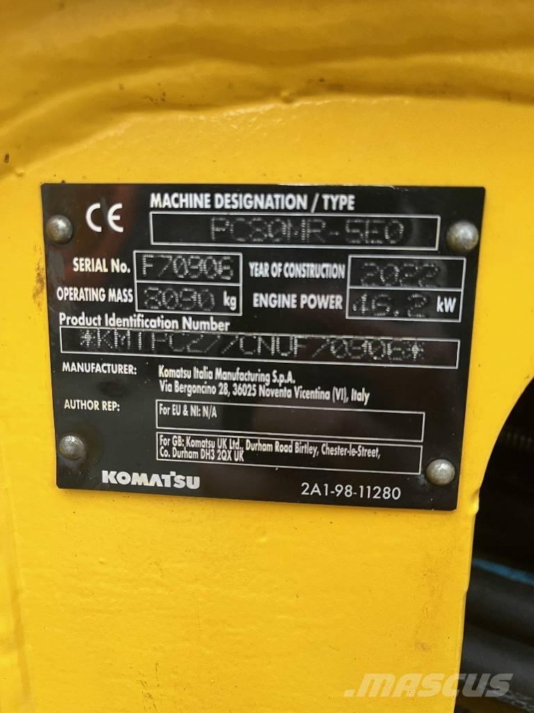 Komatsu PC80MR-5E0 حفارات وسط 7 طن - 12 طن