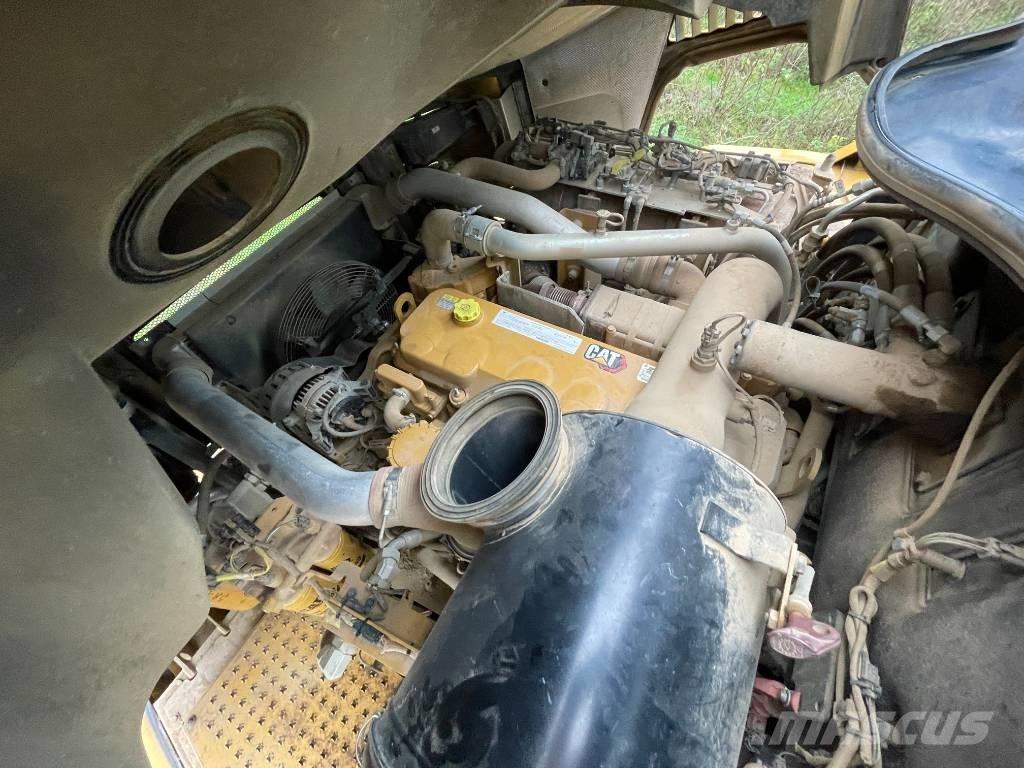 CAT 730 C ساحبات مفصلية