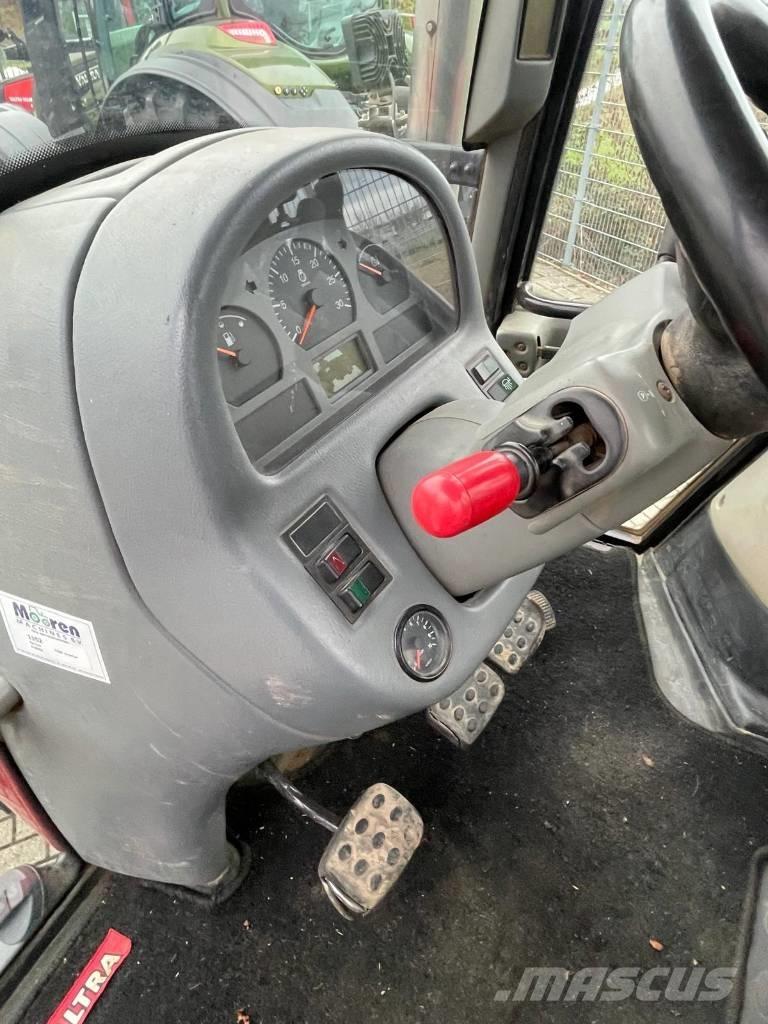 Valtra T120 tractor الجرارات