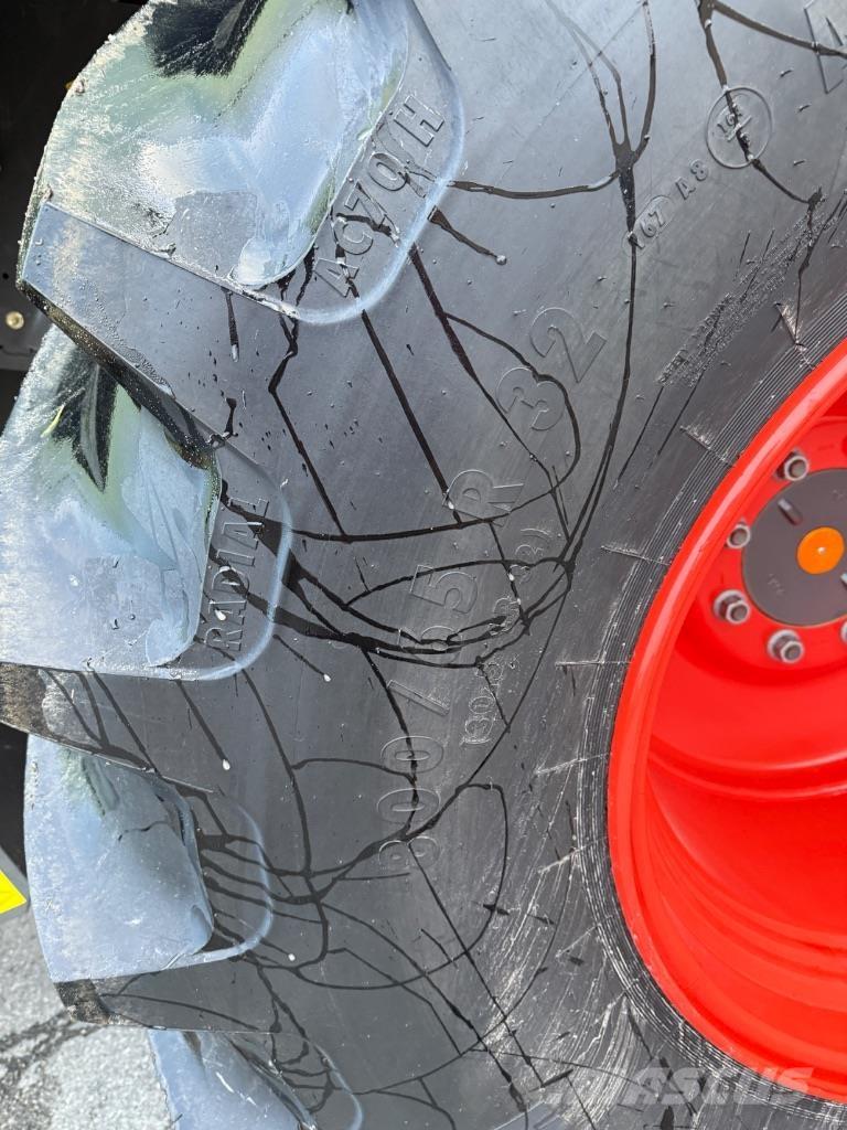 CLAAS Avero 240 حصادات