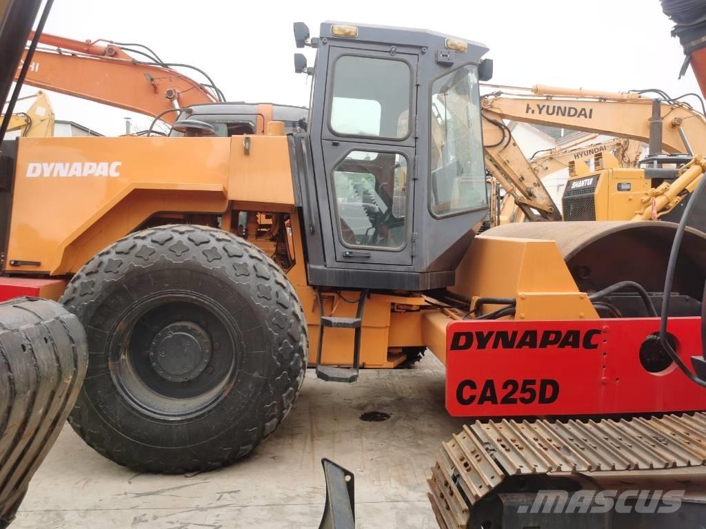 Dynapac CA 25 D مداحل أحادية الأسطوانة