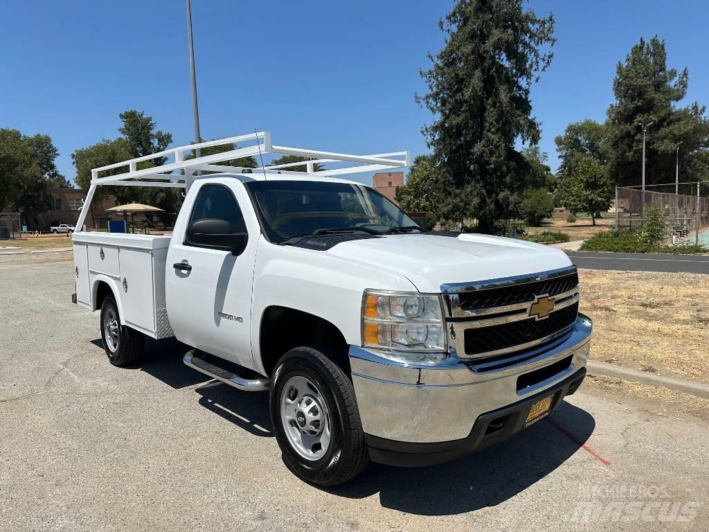 Chevrolet 2500 HD شاحنات خفيفة/مفصلية الجوانب