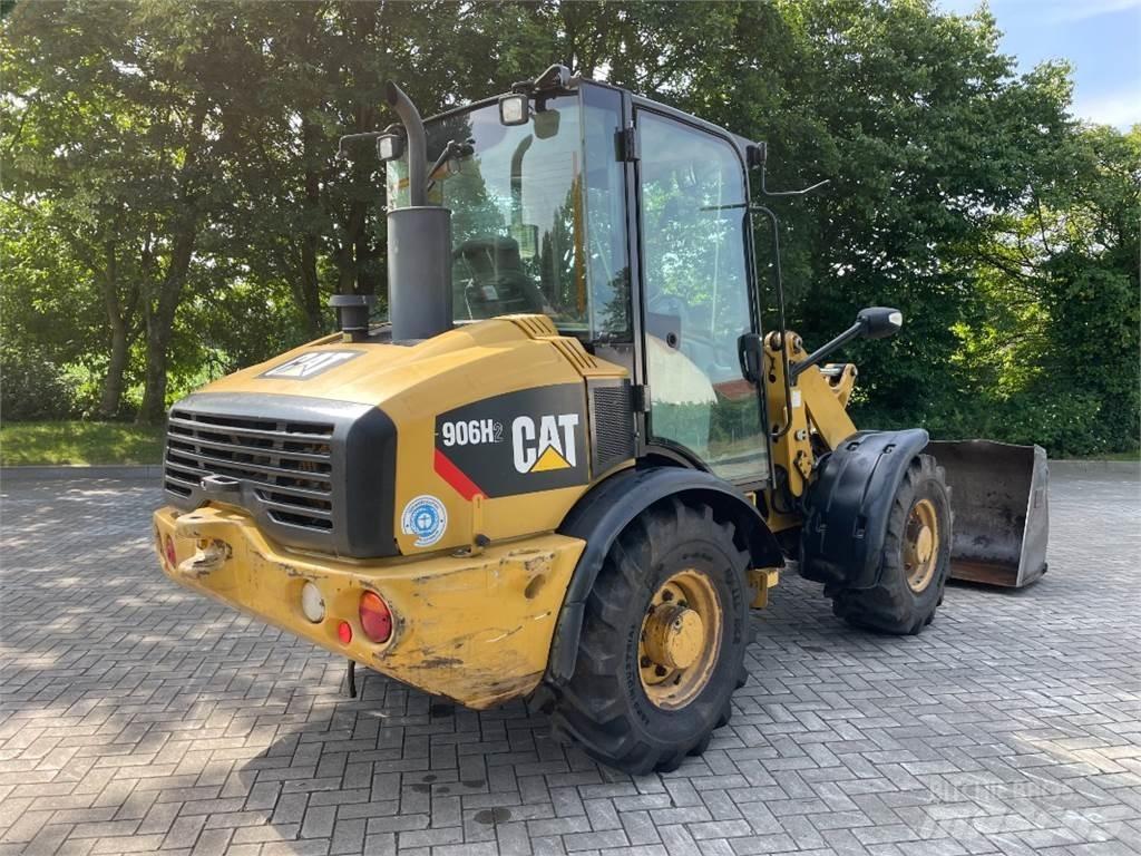 CAT 906H2 لوادر بعجل