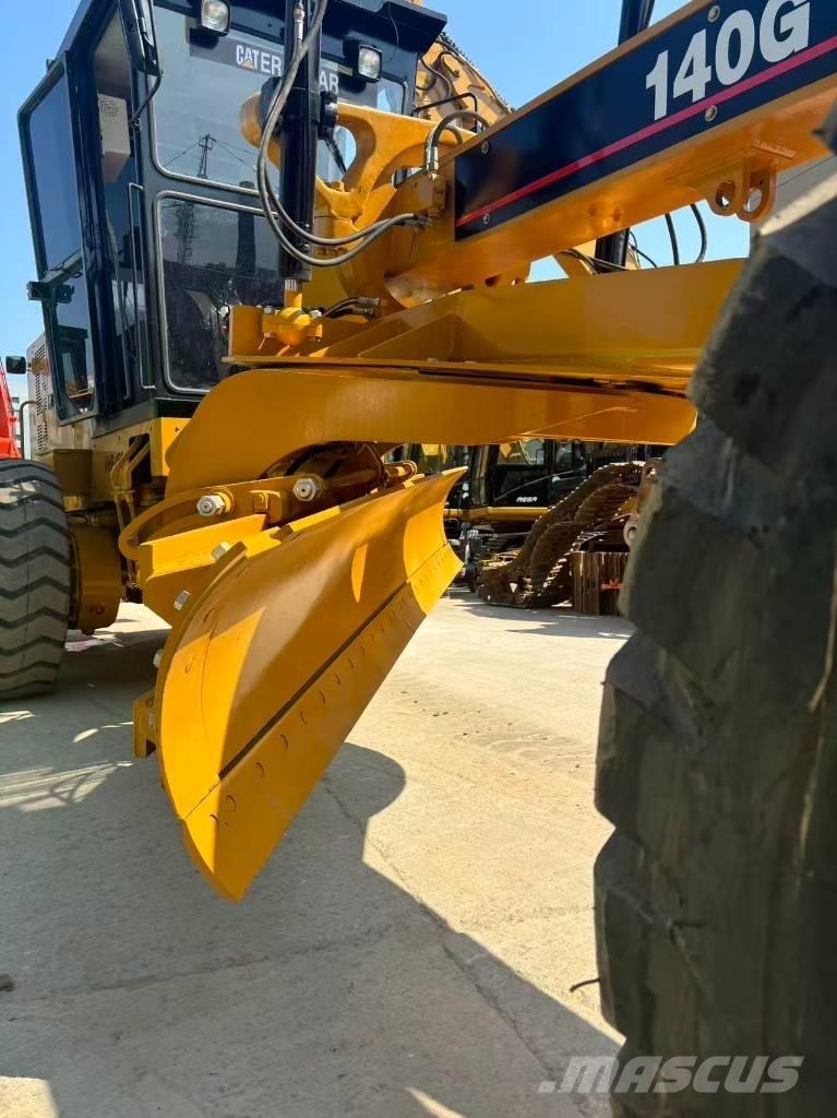 CAT 140G معدات تمهيد الطرق