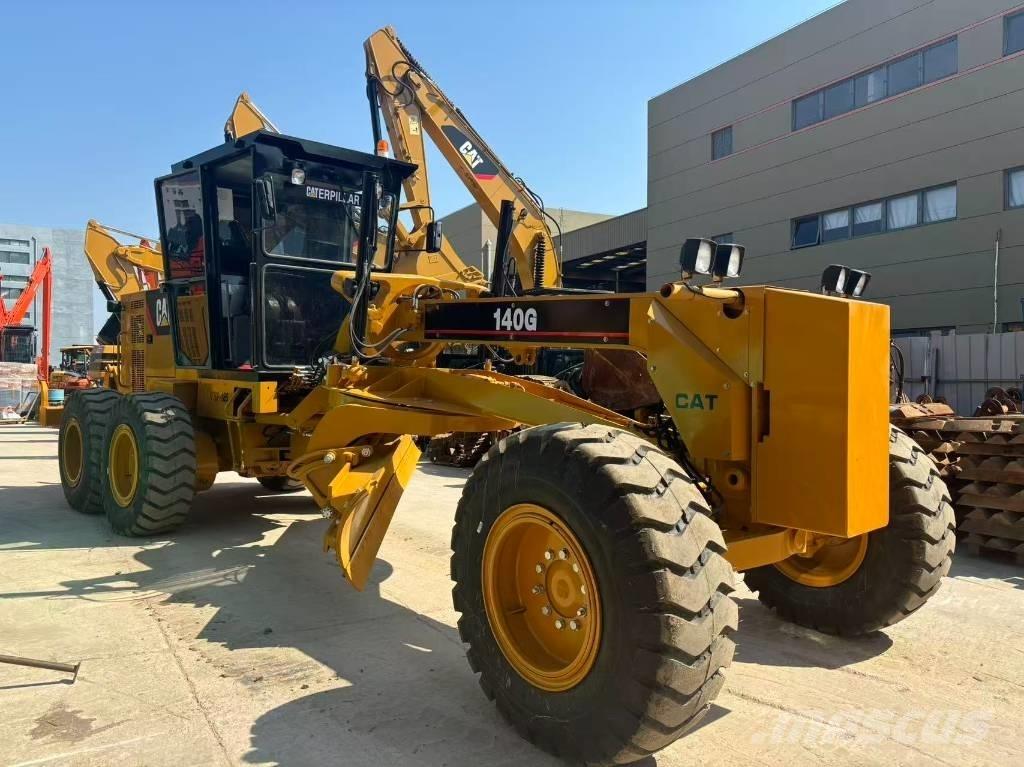CAT 140G معدات تمهيد الطرق