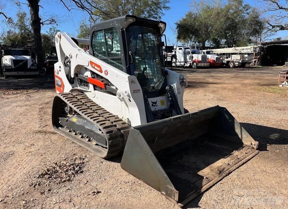 Bobcat T 770 لوادر انزلاقية التوجيه
