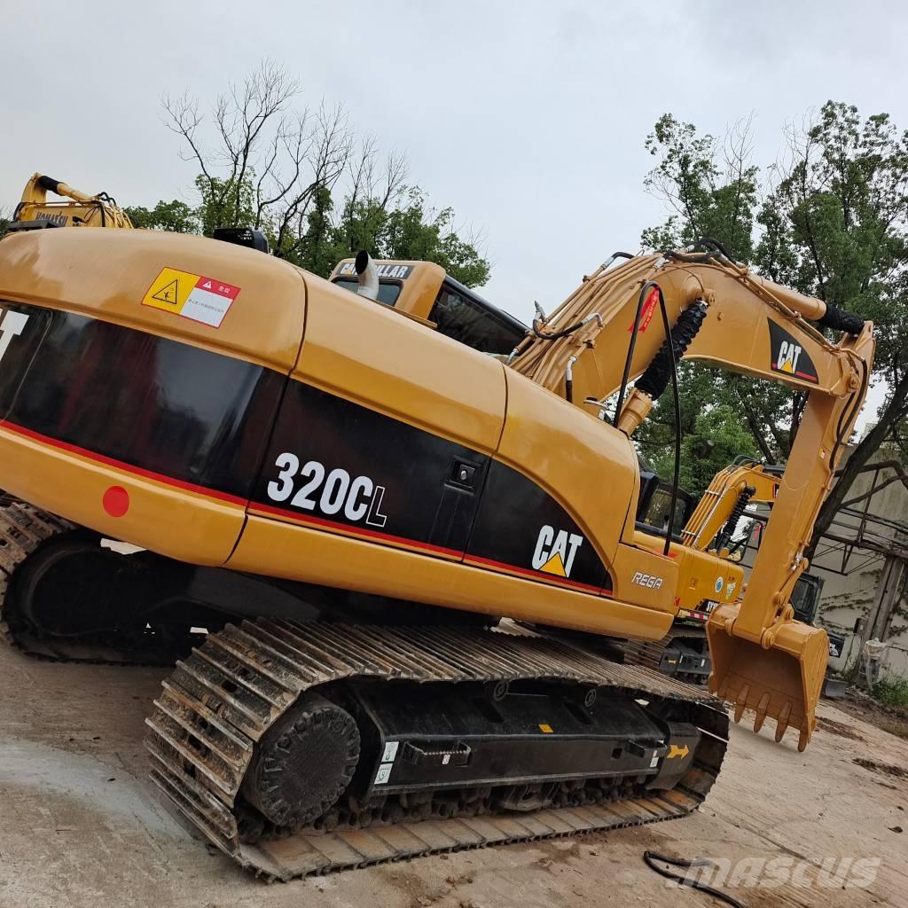 CAT 320 C L حفارات زحافة