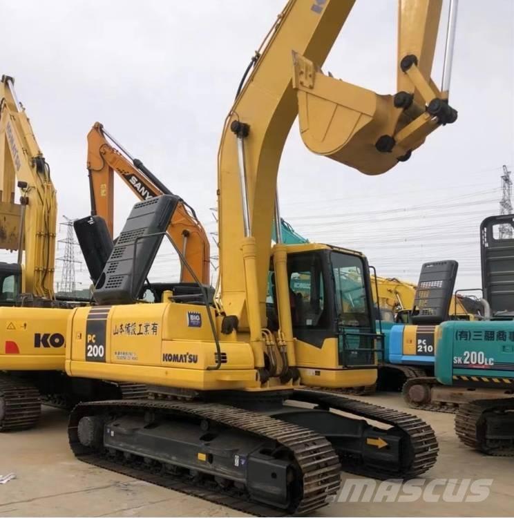 Komatsu pc200-7 حفارات زحافة
