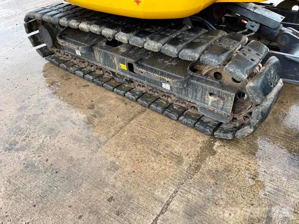 Komatsu PC 80MR-5E0 حفارات وسط 7 طن - 12 طن
