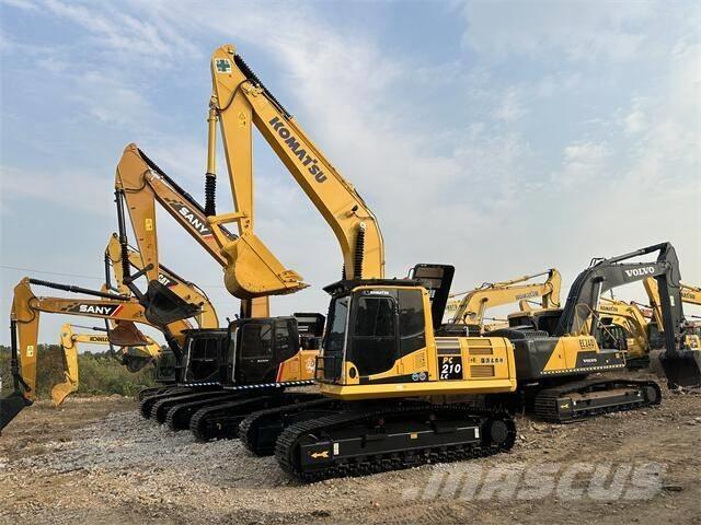 Komatsu PC 210-8 حفارات زحافة