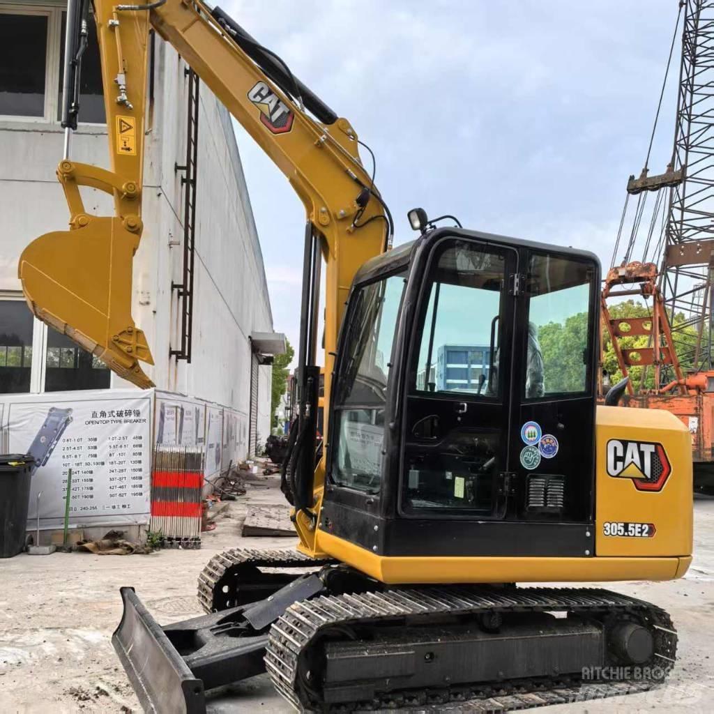 CAT 305.5 E 2 حفارات صغيرة أقل من 7 طن (حفارات صغيرة)