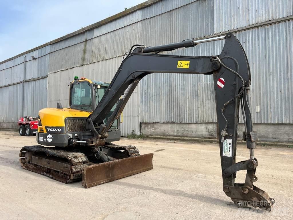 Volvo ECR 88 D حفارات وسط 7 طن - 12 طن