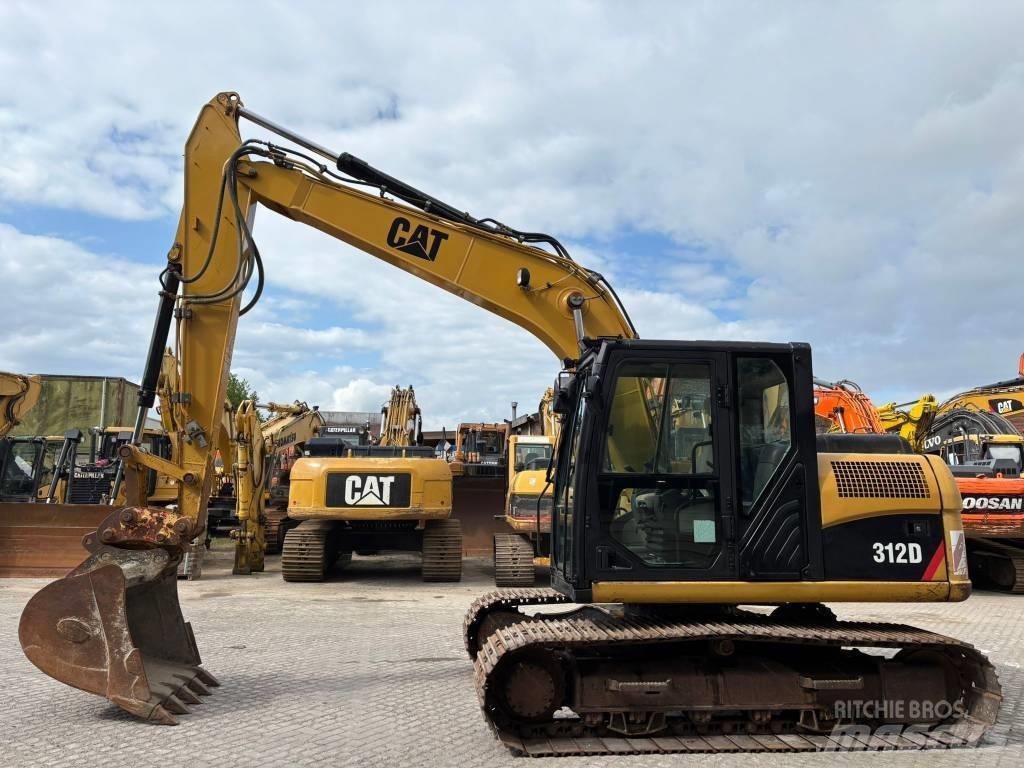 CAT 312 D L حفارات زحافة