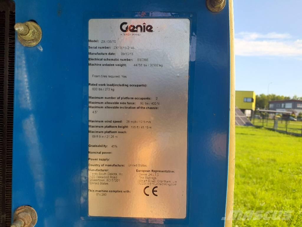 Genie ZX 135/70 رافعات سلة مفصلية