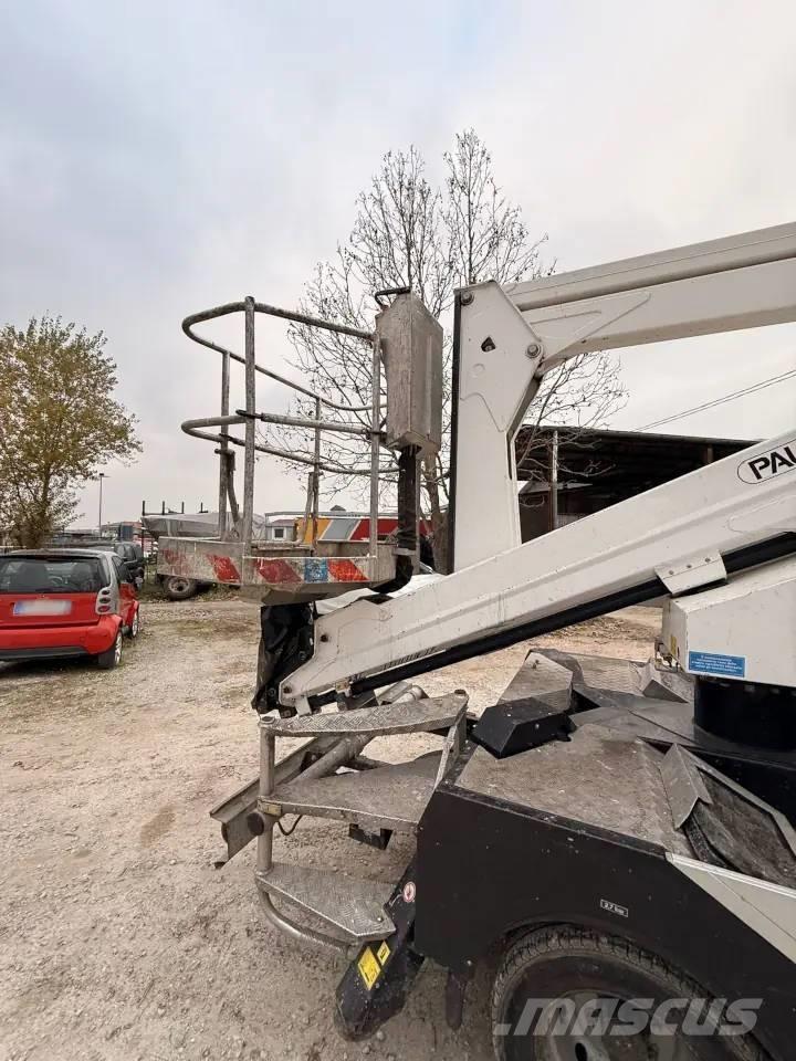 Palfinger P 240 A المنصات الهوائية المثبتة على شاحنة