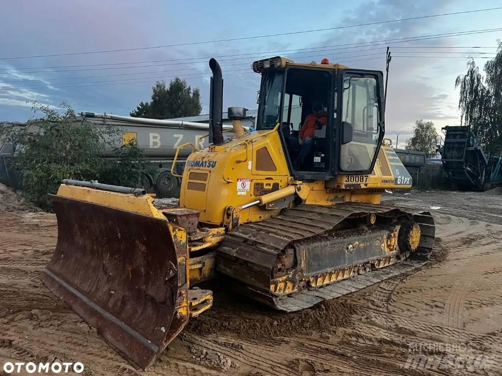 Komatsu D 61 PX-23 بلدوزرات مجنزرة