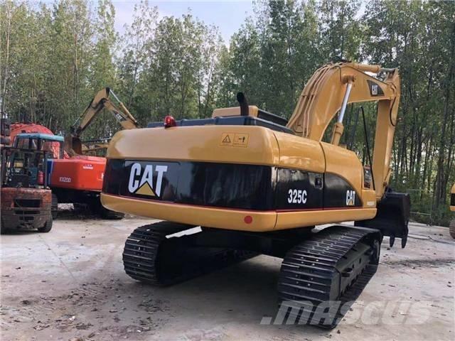 CAT 325C حفارات زحافة