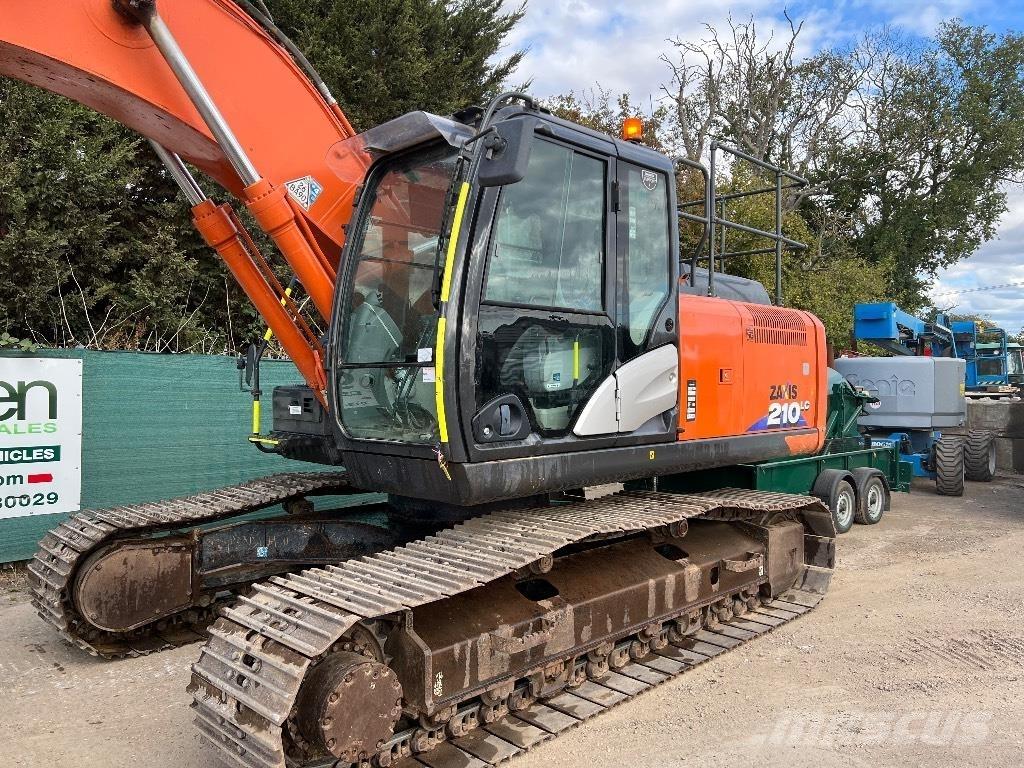 Hitachi zx210-6 حفارات زحافة
