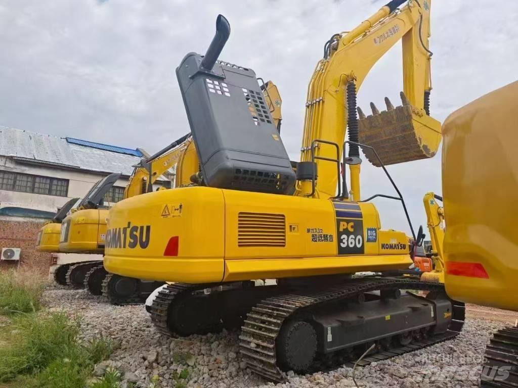 Komatsu 360-8 حفارات زحافة