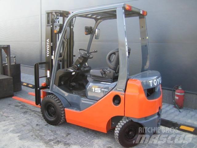 TOYOTA 028FGF15 شاحنات LPG