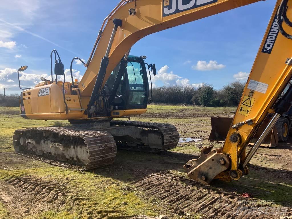 JCB JS 220 حفارات زحافة