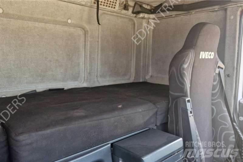 Iveco Stralis 460 شاحنات أخرى