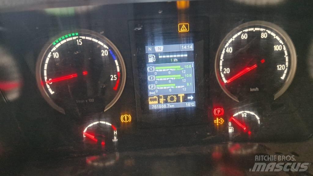 Scania R 620 شاحنات الرافعات الخطافية