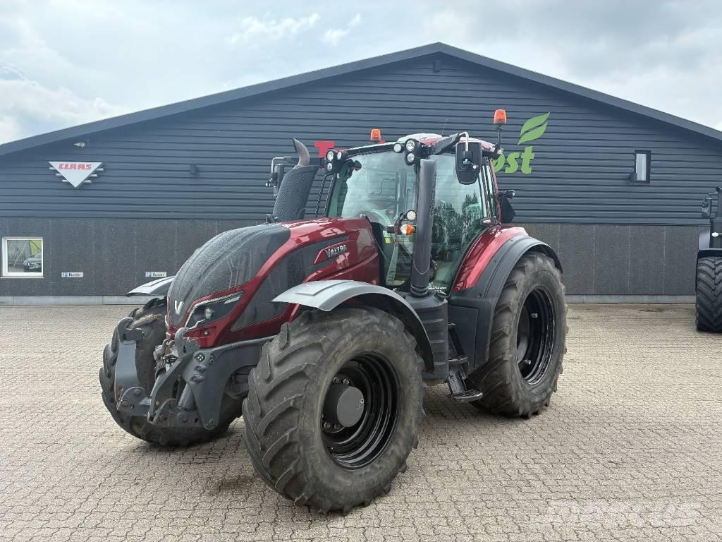 Valtra 254 Versus الجرارات