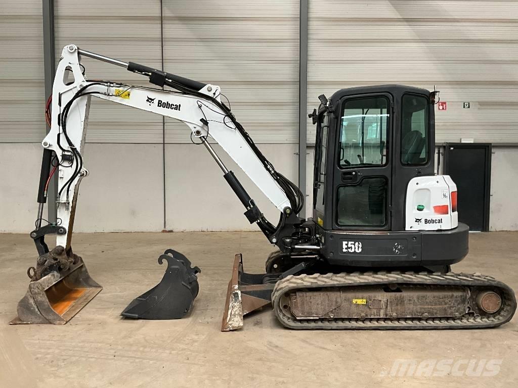 Bobcat E 50 EM حفارات صغيرة أقل من 7 طن (حفارات صغيرة)